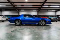 1986-Chevrolet-Camaro-Bright Blue Metallic-149653--38.jpg